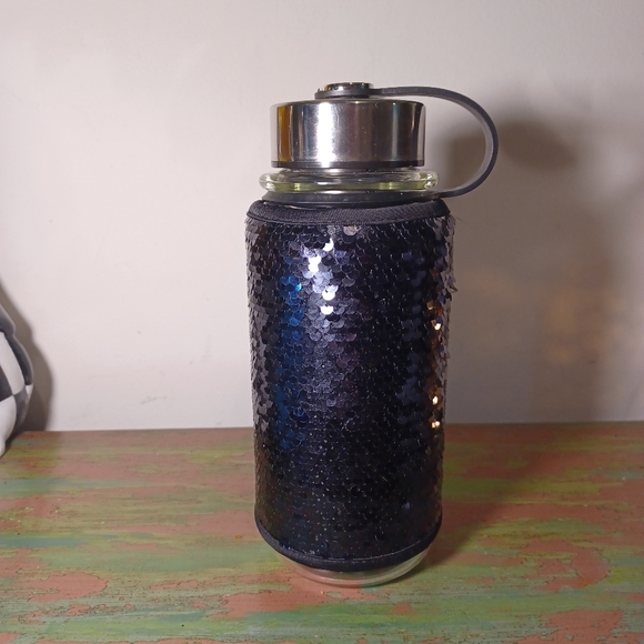 3 - 31oz. Glass Drinking Bottles With Sequin Cover PBA free. Blue Black & Gold - Picture 5 of 6